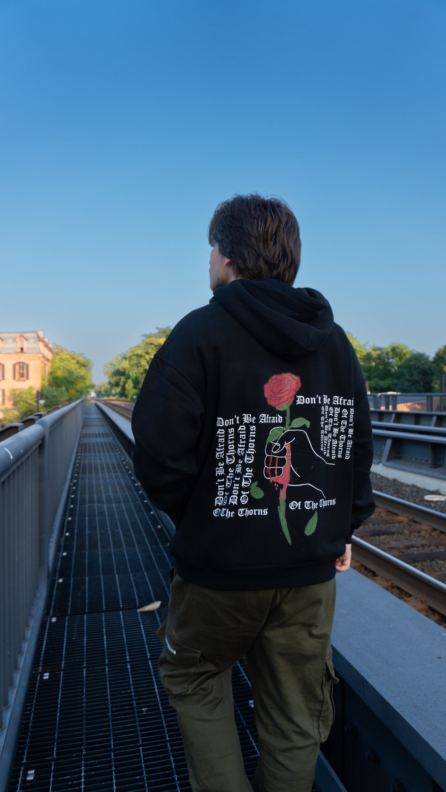 Black "Thorn" Pullover